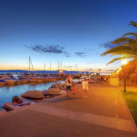 Apartmant Ivan 公寓 *